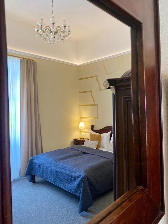 Zamecky Hotel Anton Florian Вальтице Экстерьер фото